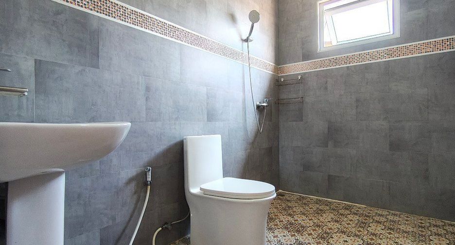 Продажа 5 спальни дом в Банг Ламунг, Чонбури