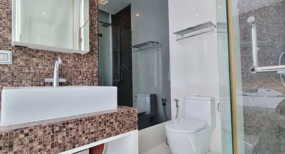 For sale 2 bedrooms condo in Bang Lamung, Chonburi