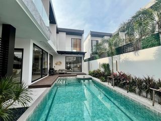 Casa en venta de 5 habitaciones en Bang Lamung, Chonburi
