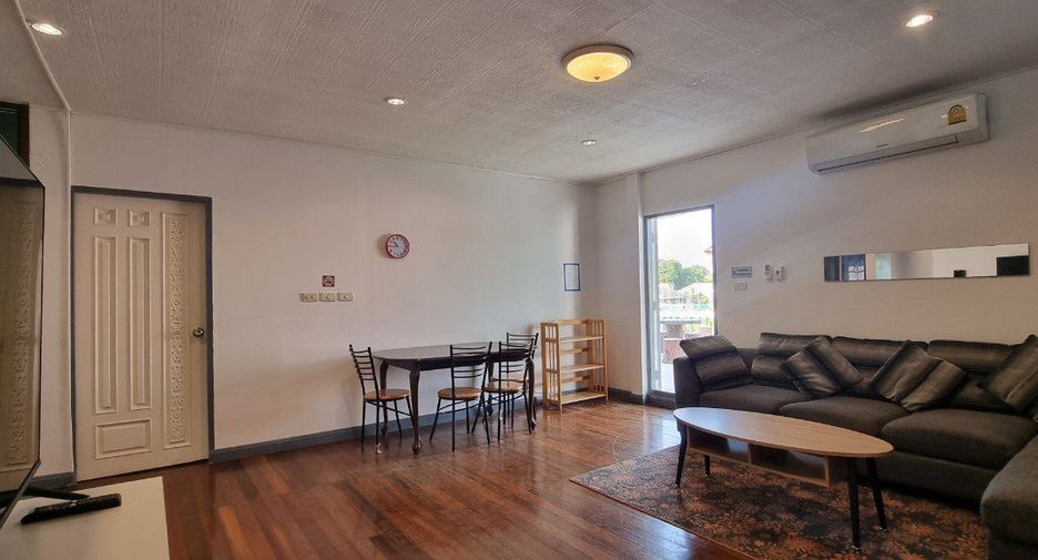 For rent 7 bedrooms retail Space in Bang Lamung, Chonburi
