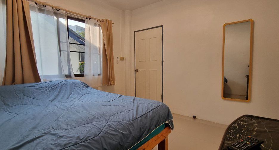 For rent 7 bedrooms retail Space in Bang Lamung, Chonburi