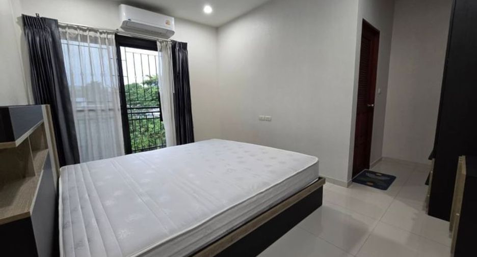 For sale 4 bedrooms house in Bang Lamung, Chonburi