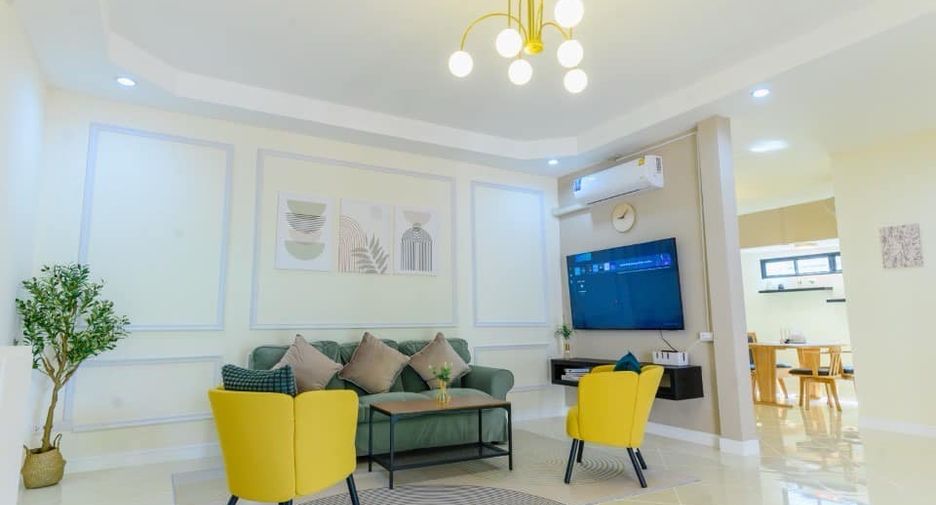 Haus zur Miete mit 3 Zimmer in Bang Lamung, Chonburi