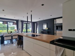Haus zur Miete mit 5 Zimmer in Bang Lamung, Chonburi
