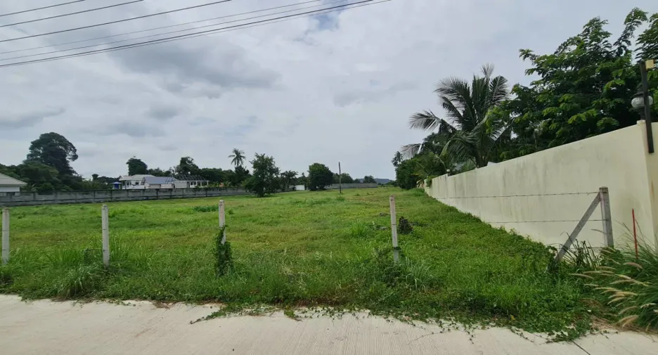 À vendre terrain à Bang Lamung, Chonburi