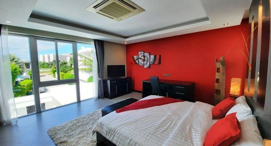 Casa en venta de 5 habitaciones en Bang Lamung, Chonburi