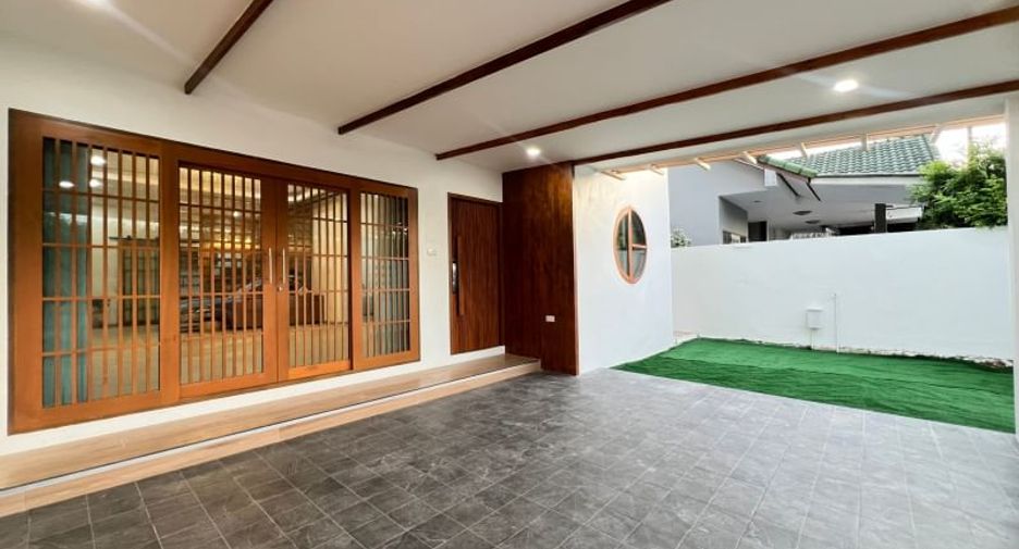 À vendre 4 chambres maison à Bang Lamung, Chonburi