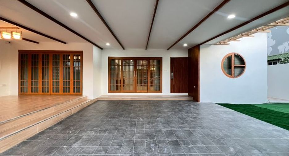 À vendre 4 chambres maison à Bang Lamung, Chonburi