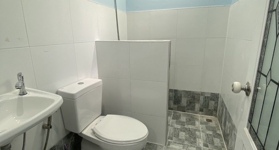Продажа 6 спальни дом в Банг Ламунг, Чонбури