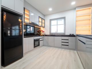 Продажа 4 спальни дом в Банг Ламунг, Чонбури