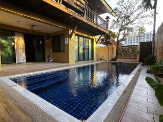 À louer 3 chambres maison à Bang Lamung, Chonburi