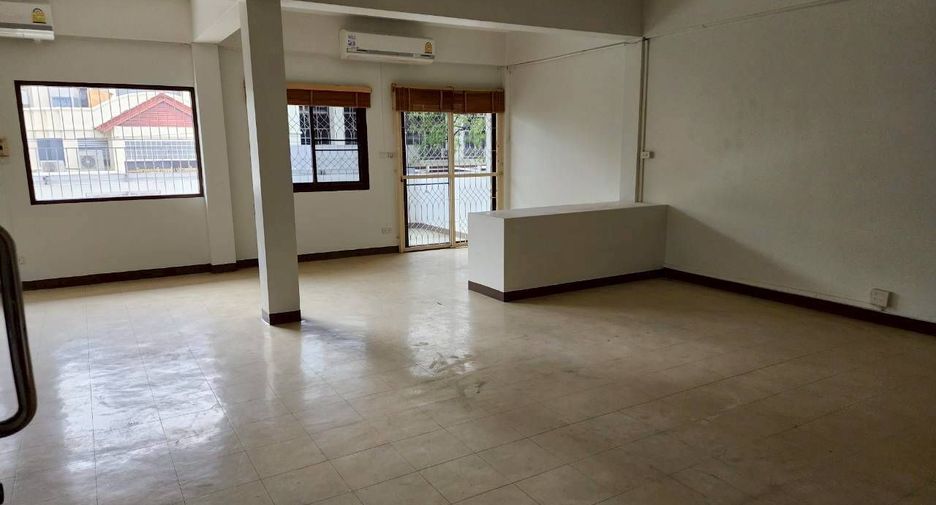 ให้เช่า 3 ห้องนอน ออฟฟิศ ใน เมืองเชียงใหม่, เชียงใหม่