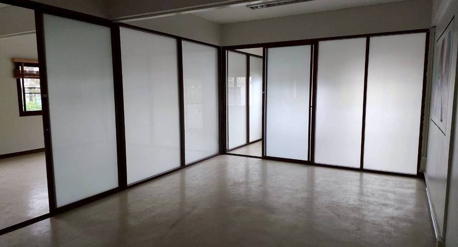 ให้เช่า 3 ห้องนอน ออฟฟิศ ใน เมืองเชียงใหม่, เชียงใหม่