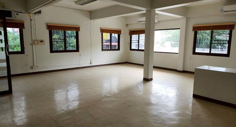 ให้เช่า 3 ห้องนอน ออฟฟิศ ใน เมืองเชียงใหม่, เชียงใหม่