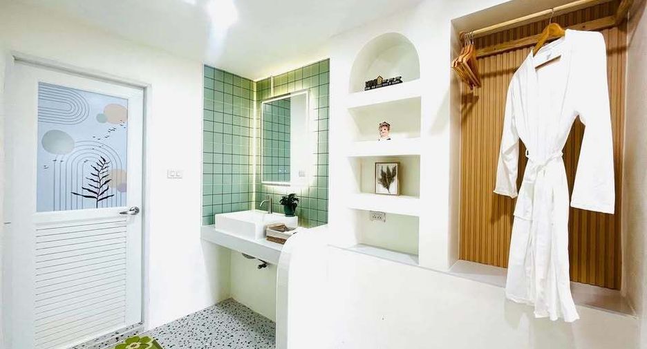 For rent 3 bedrooms townhouse in Mueang Chiang Mai, Chiang Mai
