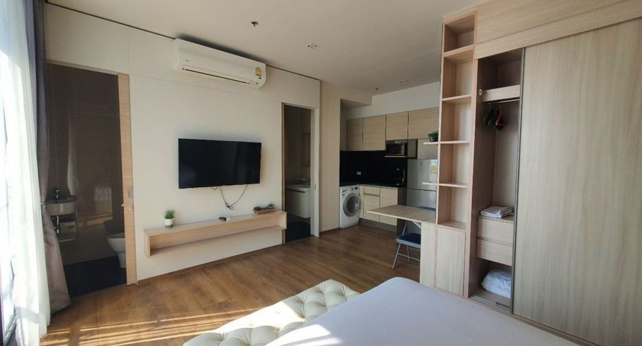 For rent スタジオ condo in Khlong Toei, Bangkok
