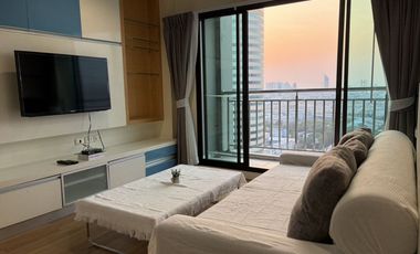 Condo en alquiler de 2 habitaciones en Yan Nawa, Bangkok