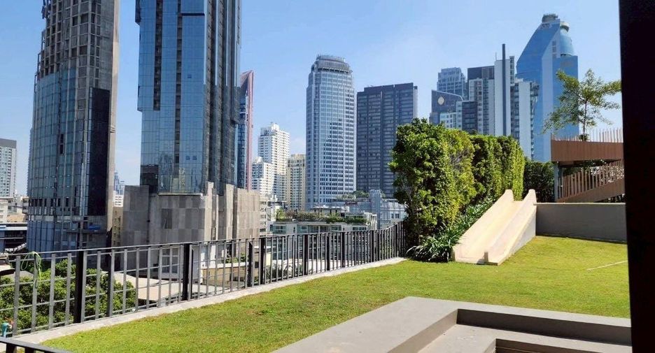 For rent 1 bed condo in Khlong Toei, Bangkok