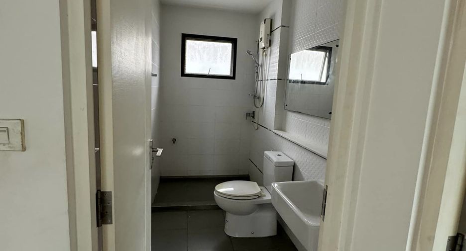 For rent 3 bedrooms house in Bang Phli, Samut Prakan