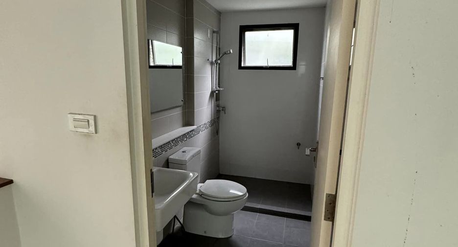 For rent 3 bedrooms house in Bang Phli, Samut Prakan