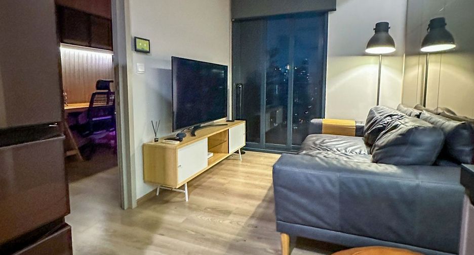For rent 1 bed condo in Khlong Toei, Bangkok