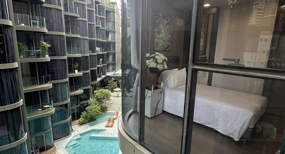 For rent 2 bedrooms condo in Watthana, Bangkok