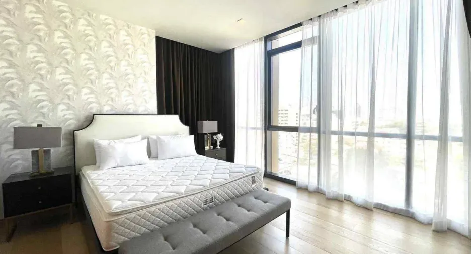 For rent 2 bedrooms condo in Watthana, Bangkok