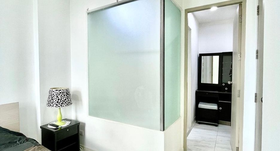 For rent 1 bed condo in Huai Khwang, Bangkok