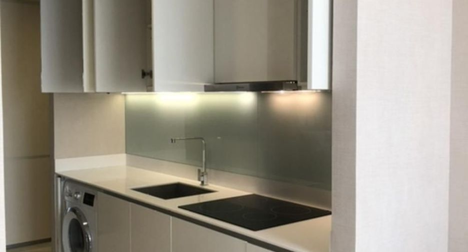 For sale 2 bedrooms condo in Watthana, Bangkok