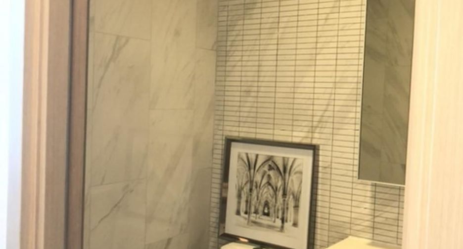 For sale 2 bedrooms condo in Watthana, Bangkok