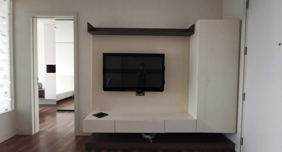 For rent 1 bed condo in Phra Khanong, Bangkok