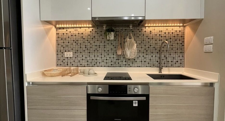 For rent 1 bed condo in Watthana, Bangkok