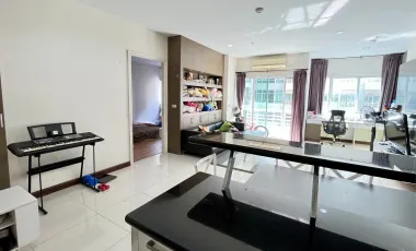 À vendre 2 chambres condo à Bang Kapi, Bangkok