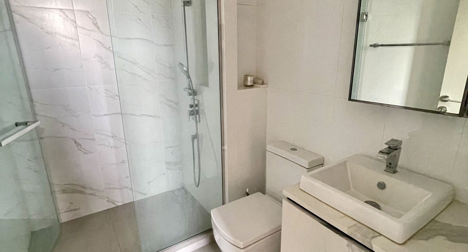 Condo en alquiler de 1 habitaciones en Phra Khanong, Bangkok