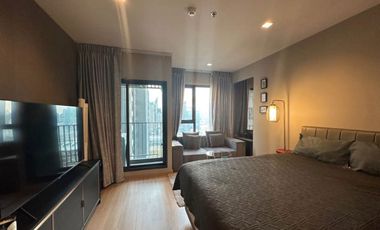 For rent studio condo in Huai Khwang, Bangkok
