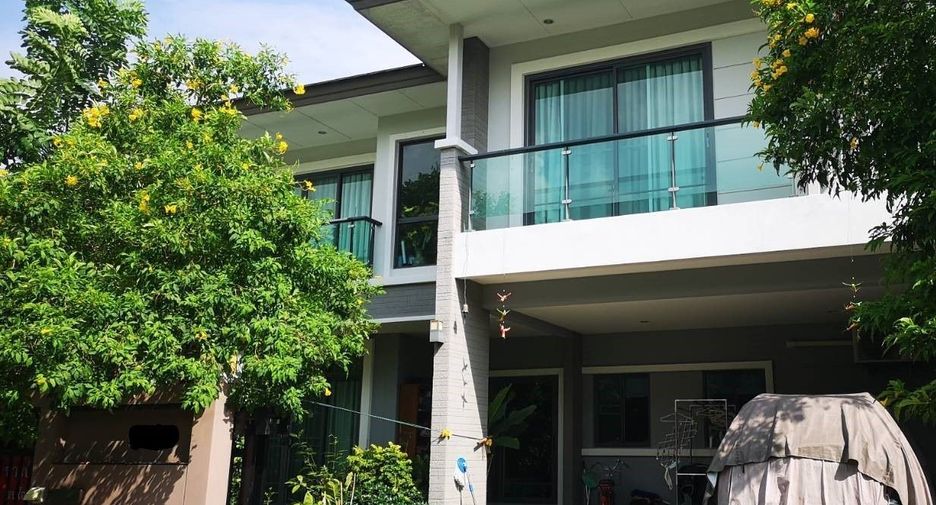 For sale 3 bedrooms house in Suan Luang, Bangkok