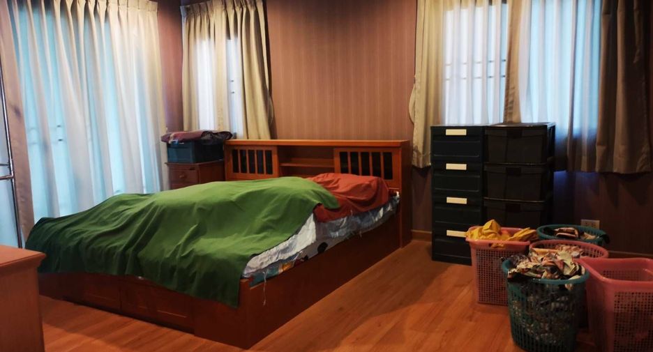 For sale 3 bedrooms house in Suan Luang, Bangkok