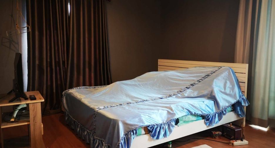 For sale 3 bedrooms house in Suan Luang, Bangkok