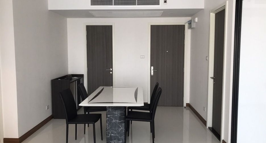 Apartment zur Miete mit 2 Zimmer in Khlong San, Bangkok