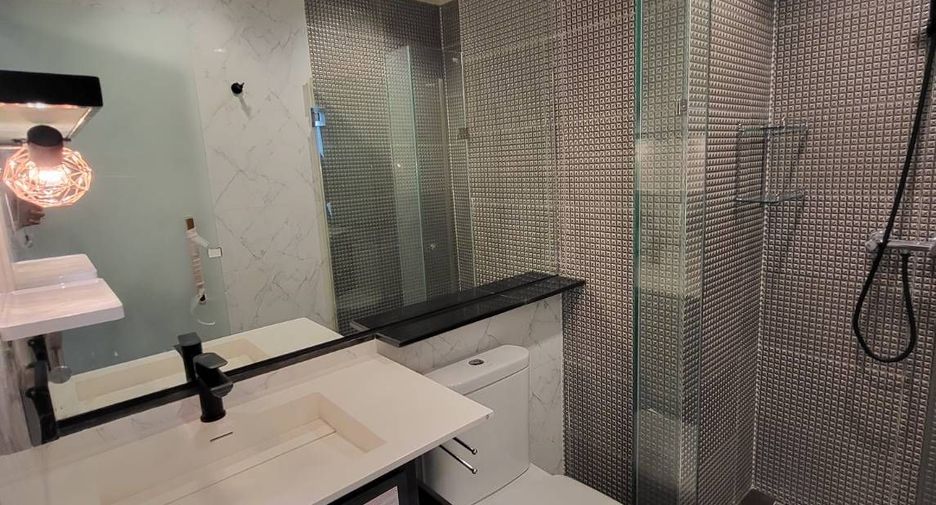 For sale 1 bed condo in Khlong San, Bangkok