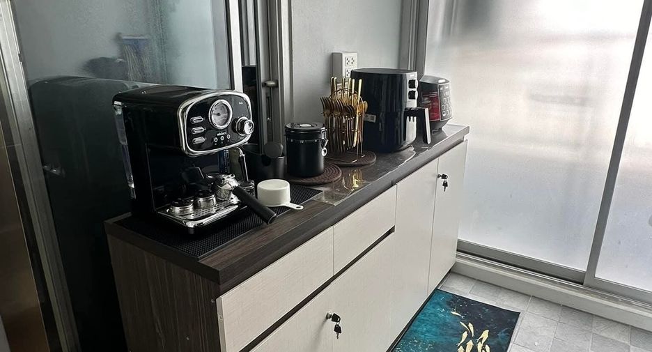 Wohnung zum Kauf und zur Miete mit 1 Zimmer in Huai Khwang, Bangkok