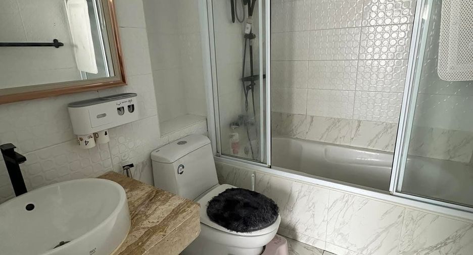 Wohnung zum Kauf und zur Miete mit 1 Zimmer in Huai Khwang, Bangkok