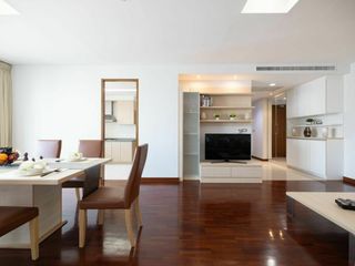 Apartamento en alquiler de 2 habitaciones en Khlong Toei, Bangkok