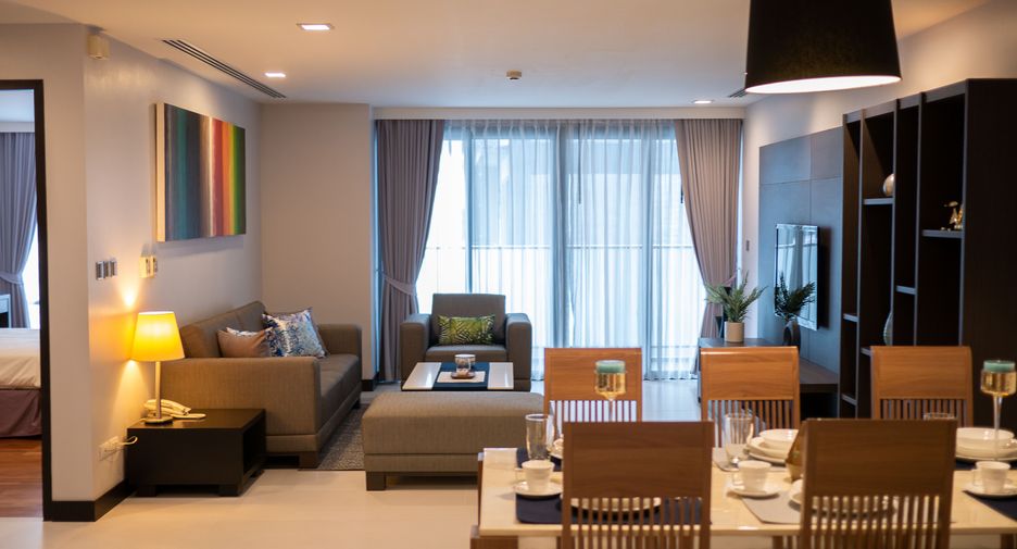 For rent 2 bedrooms condo in Watthana, Bangkok