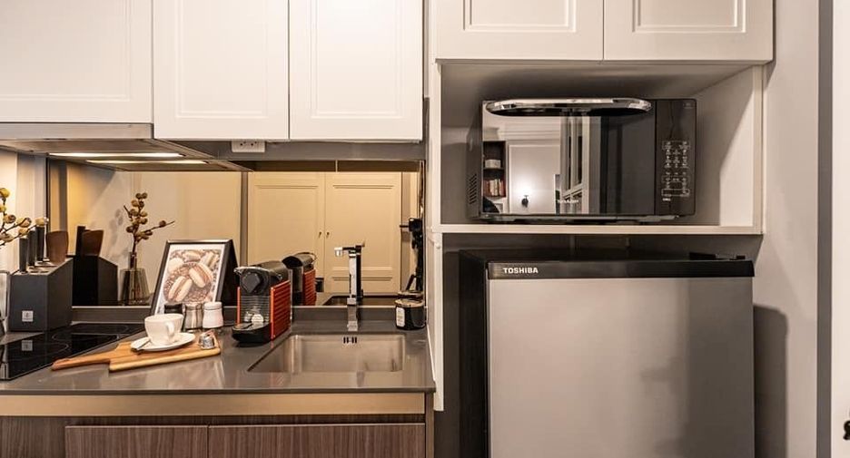 For sale 1 bed condo in Watthana, Bangkok