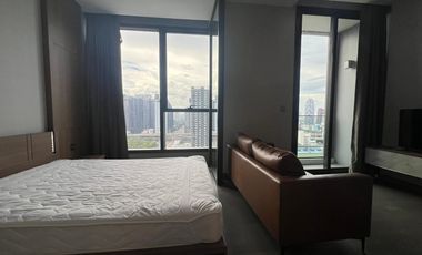 À vendre et à louer 1 chambre condo à Watthana, Bangkok