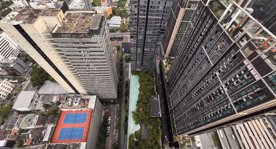 Wohnung zur Miete mit 2 Zimmer in Huai Khwang, Bangkok