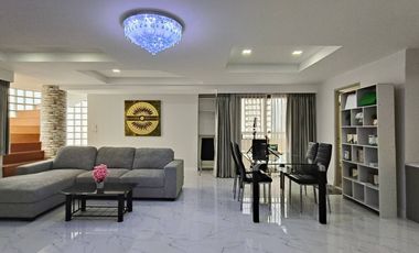 Apartamento en alquiler de 1 habitaciones en Watthana, Bangkok