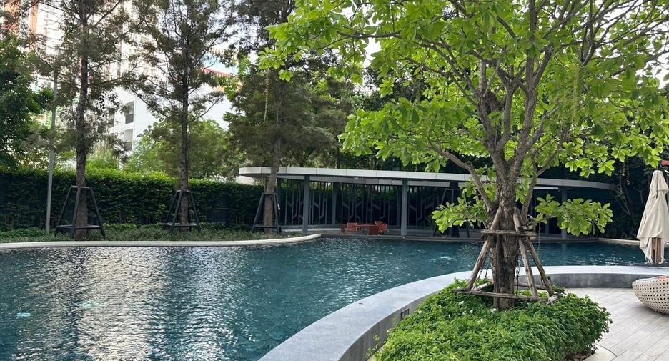 Condo en alquiler de 1 habitaciones en Bang Na, Bangkok