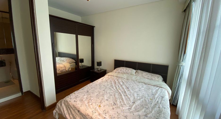 For rent 2 bedrooms condo in Khlong Toei, Bangkok